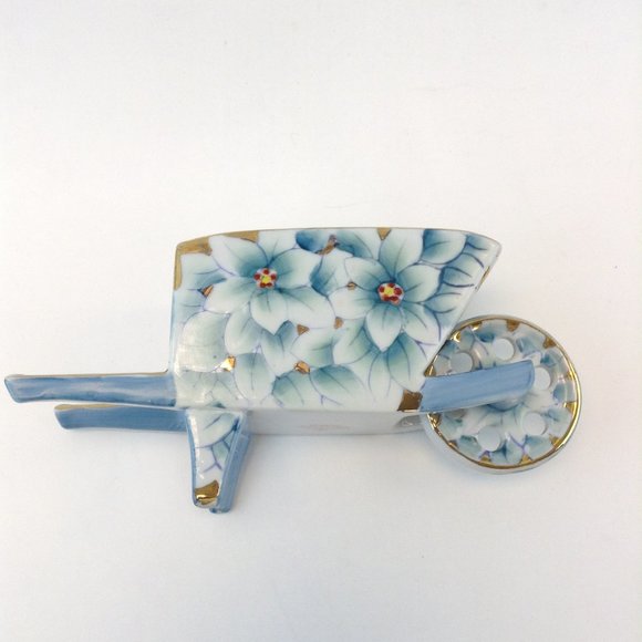 Vintage Shofu China Wheelbarrow Planter Blue/White Flowers w/Gold Made in Japan - Picture 14 of 15